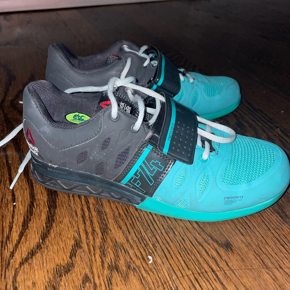Reebok Lifters - female size 7